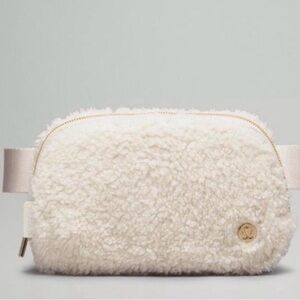 lululemon everywhere belt Cream Sherpa Zip Belt Bag with Silver Hardware